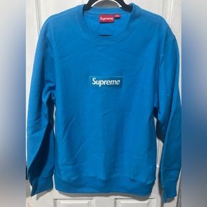 Supreme FW18 Bright Royal Blue Crewneck VNDS